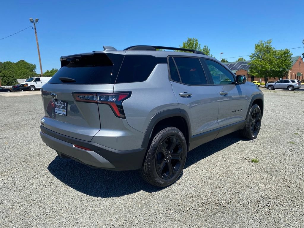 New 2026 Chevrolet Equinox LT w/ Convenience Package II FWD image 3