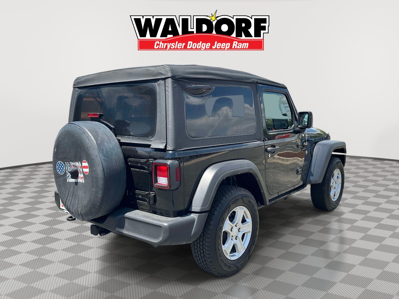 Used 2022 Jeep Wrangler Sport AWD/4WD image 5