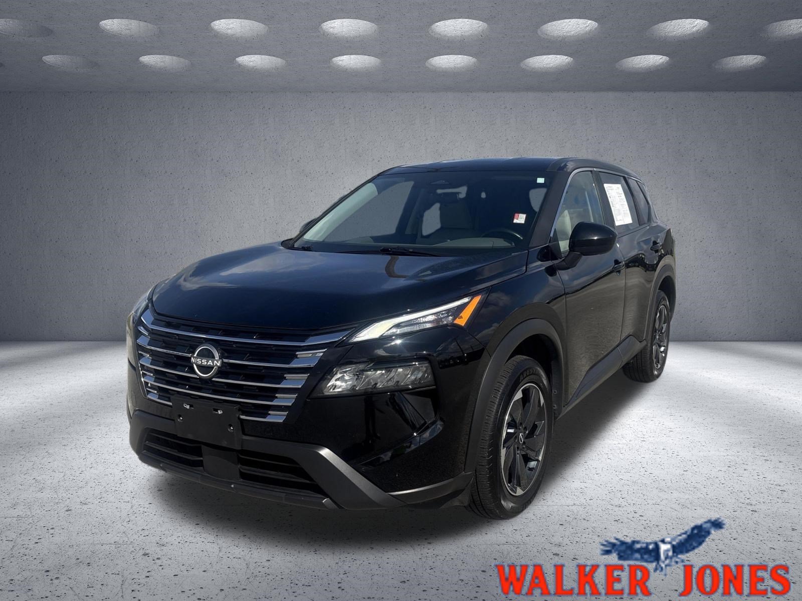 Used 2025 Nissan Rogue SV