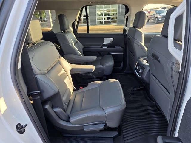 New 2025 Ford Expedition Max Active image 12