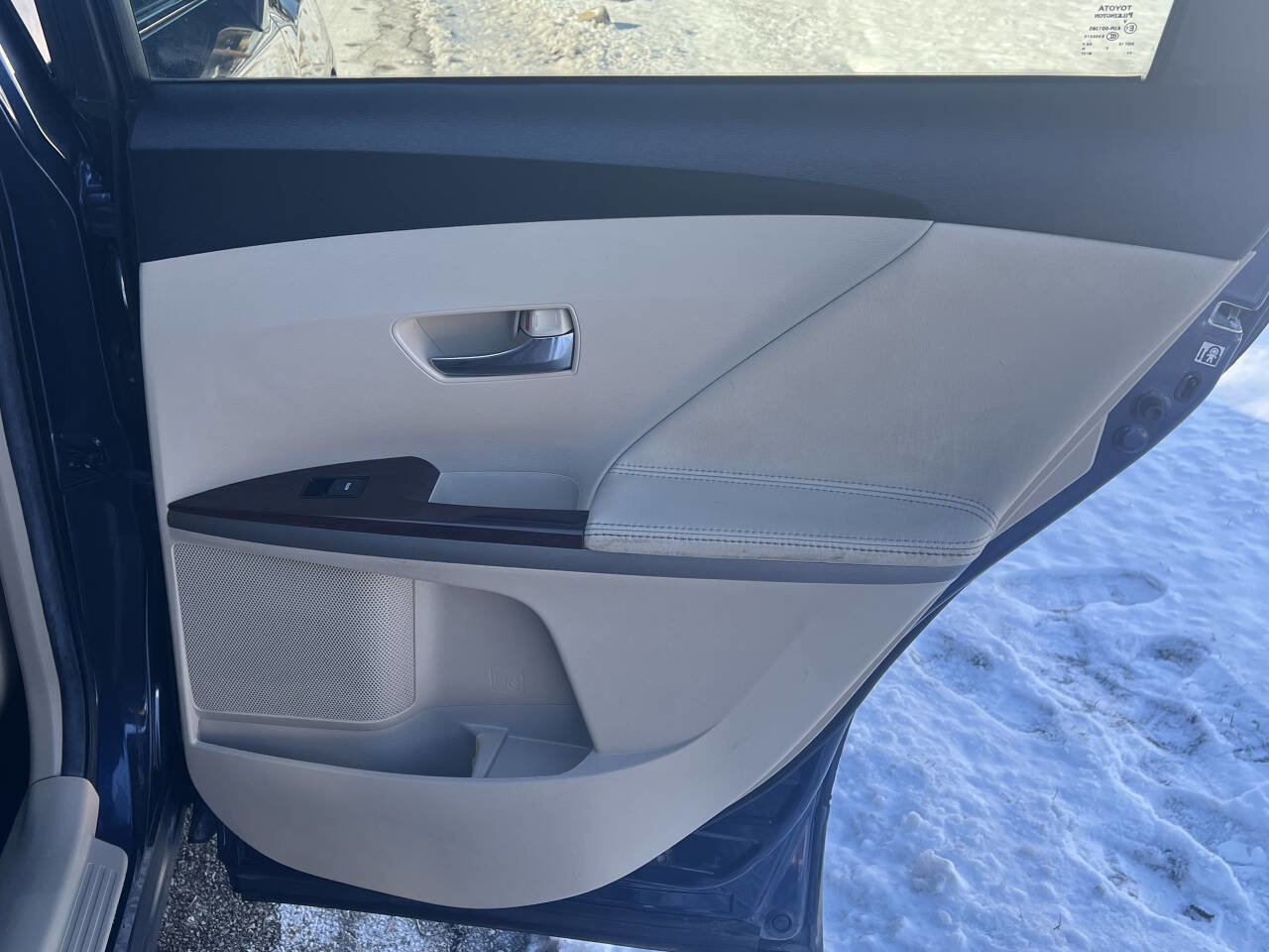 Used 2015 Toyota Venza XLE image 22