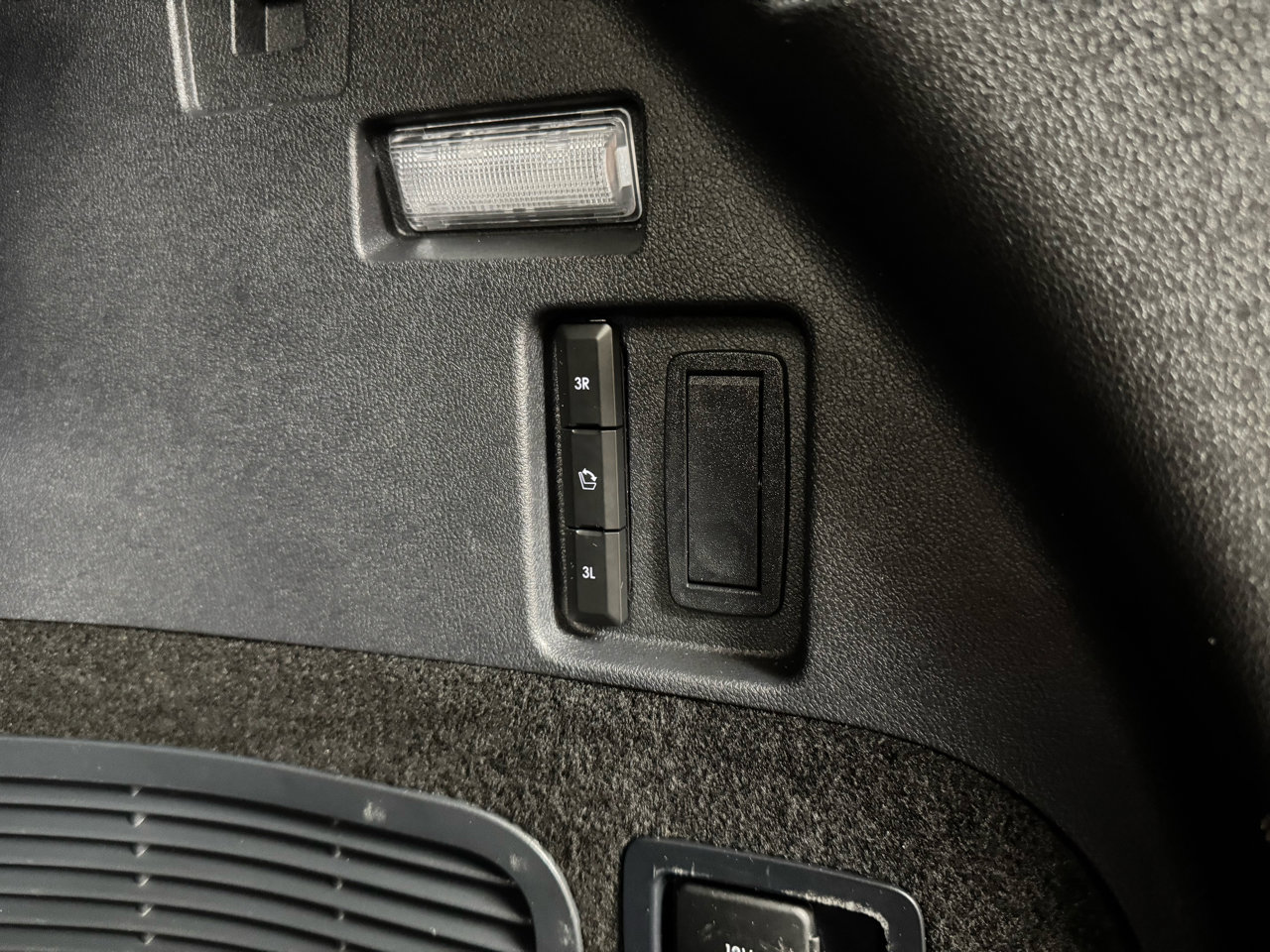 Used 2025 Lincoln Aviator Reserve w/ Equipment Group 201A image 39