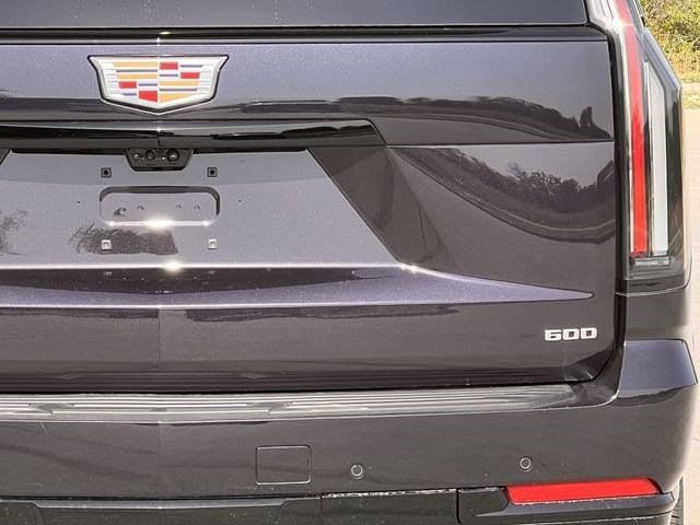 New 2026 Cadillac Escalade ESV Platinum Sport w/ LPO, Floor Liner Package AWD/4WD image 6