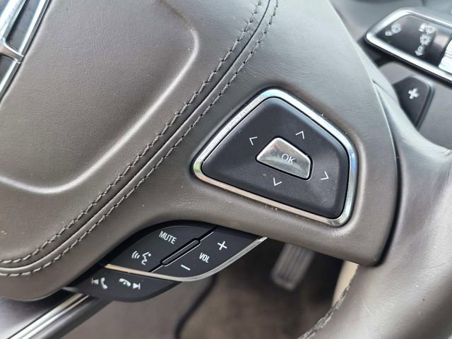 Used 2020 Lincoln MKZ Reserve w/ Elements Package FWD image 14