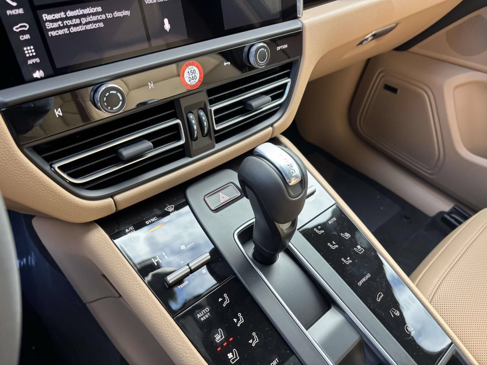 New 2026 Porsche Macan AWD/4WD image 32