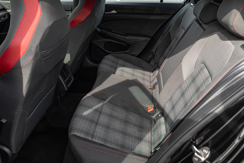Certified 2024 Volkswagen GTI S FWD image 25