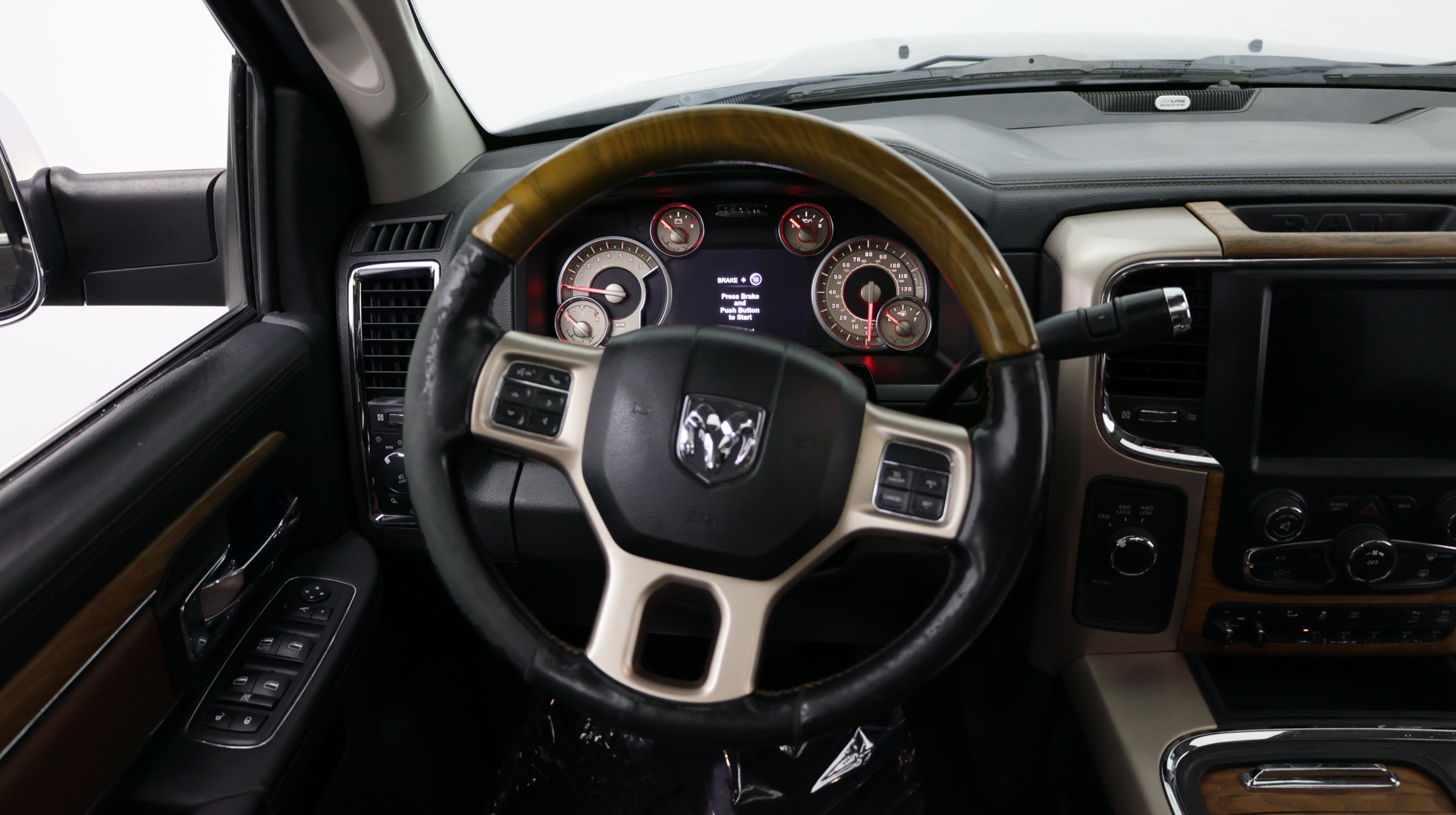 Used 2018 RAM 2500 Longhorn AWD/4WD image 30