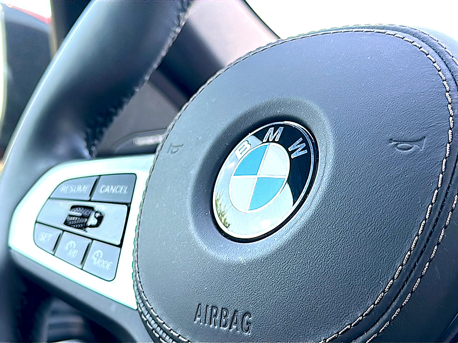 Certified 2025 BMW X6 xDrive40i w/ Climate Comfort Package AWD/4WD image 31
