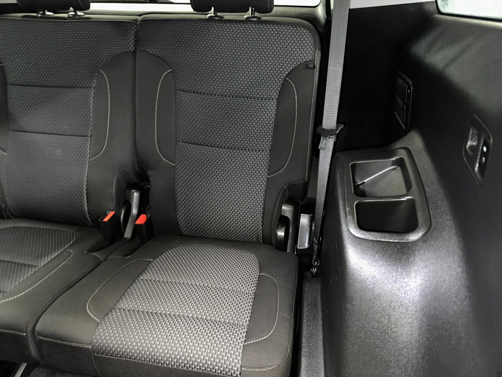 Certified 2023 GMC Acadia SLE w/ Driver Convenience Package image 21