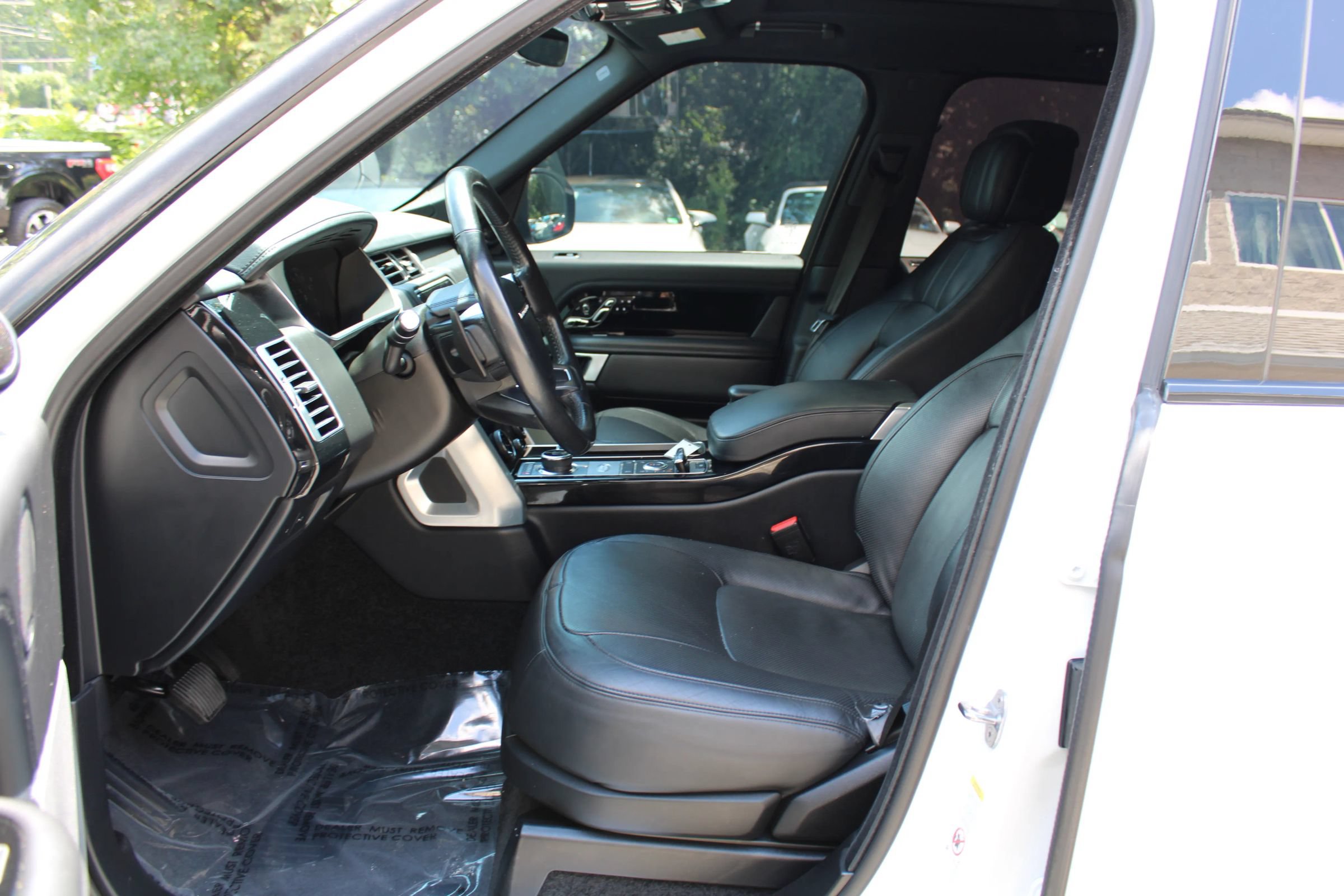 Used 2019 Land Rover Range Rover Supercharged AWD/4WD image 27
