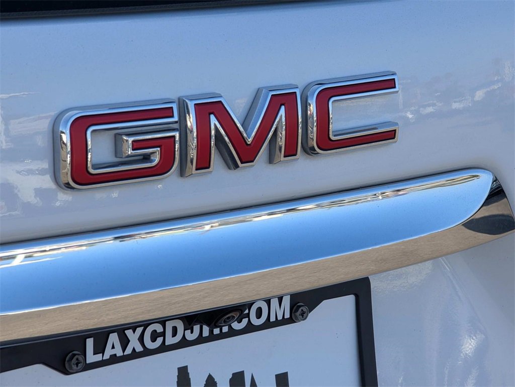 Used 2024 GMC Terrain SLT image 5