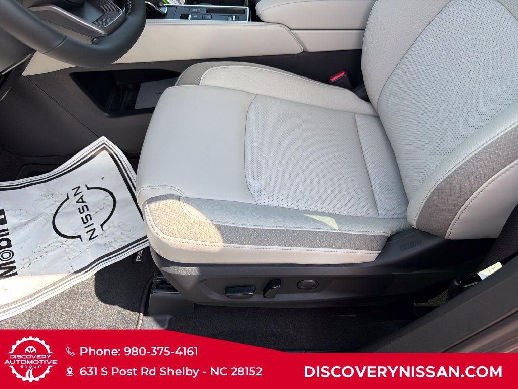 New 2026 Nissan Pathfinder SL FWD image 12