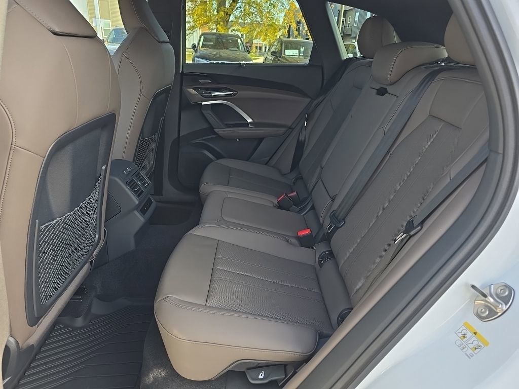 New 2025 Audi Q5 Premium Plus image 10