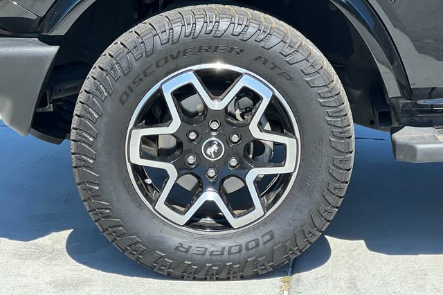 Used 2022 Ford Bronco Outer Banks image 32