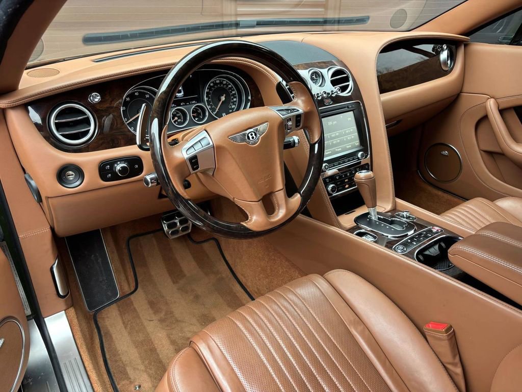 Used 2016 Bentley Continental GT image 4