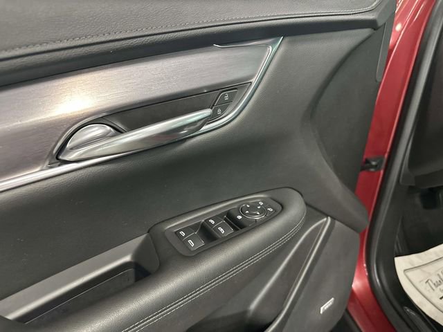 Used 2020 Cadillac XT5 Luxury AWD/4WD image 13