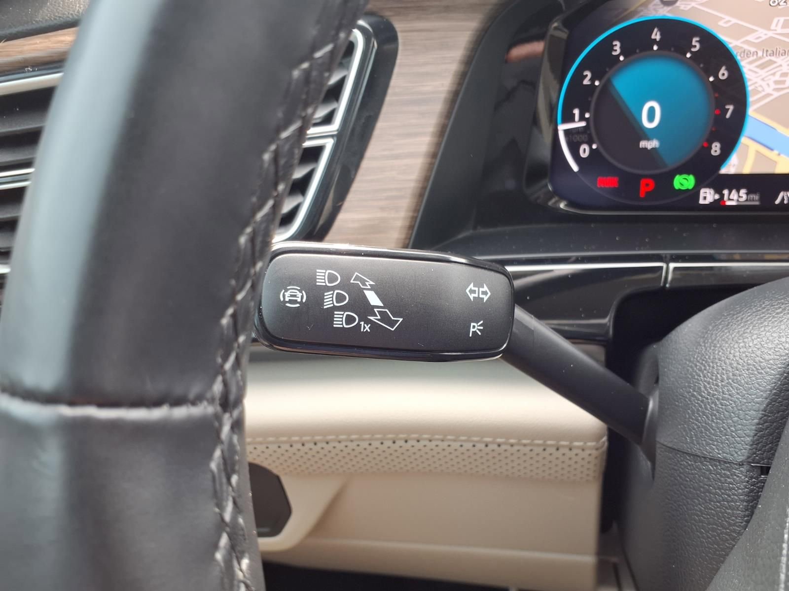 Used 2024 Volkswagen Atlas SEL Premium R-Line image 19