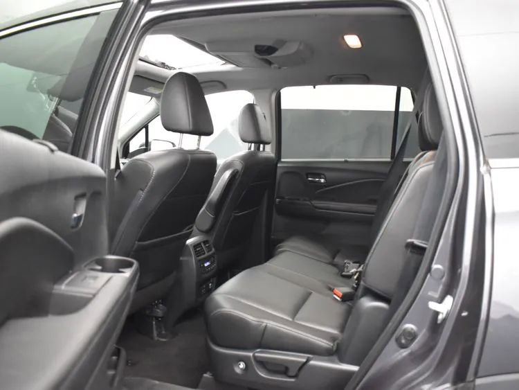 Used 2022 Honda Pilot Touring image 15