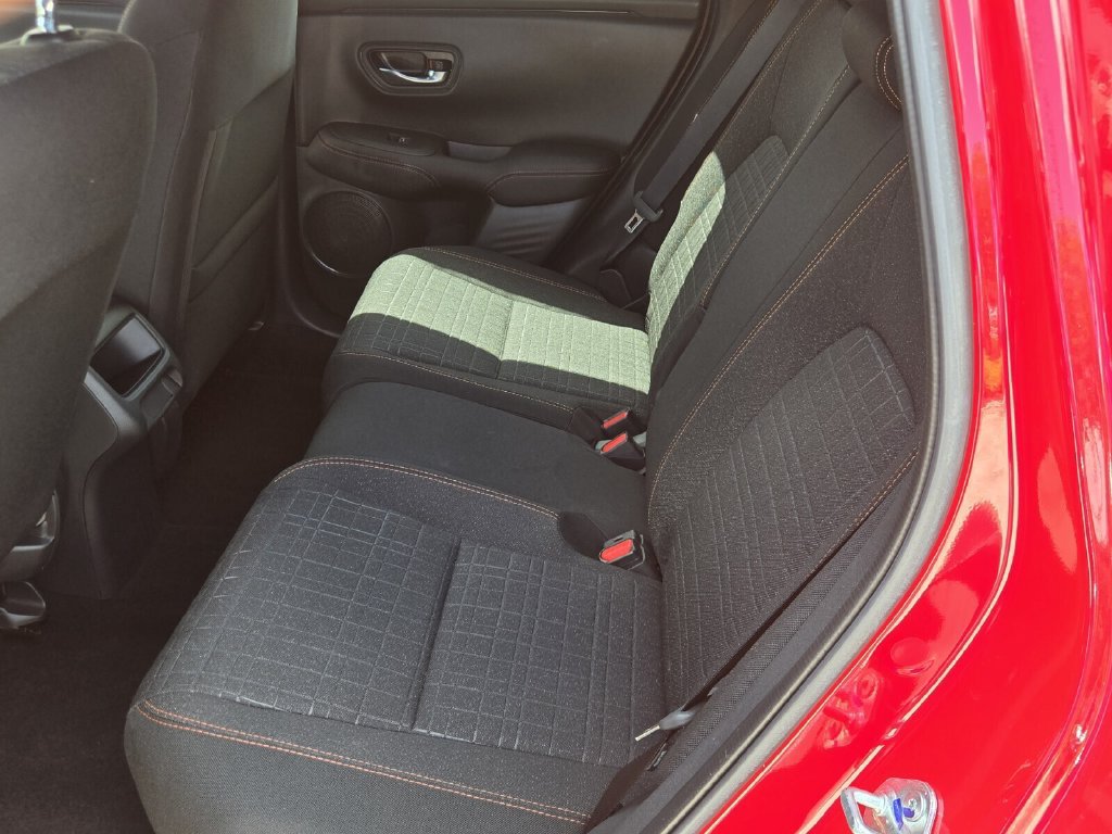 Certified 2025 Honda HR-V Sport image 12