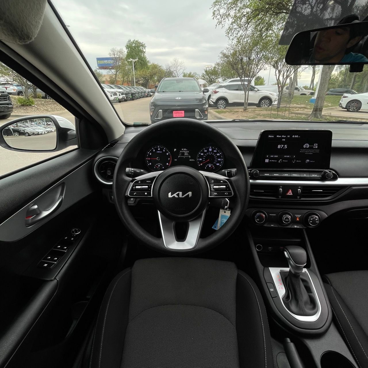 Used 2024 Kia Forte LXS image 11