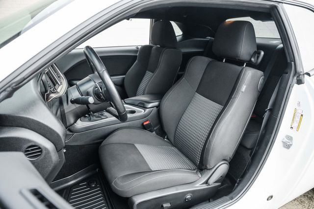 Used 2022 Dodge Challenger R/T w/ Blacktop Package RWD image 4