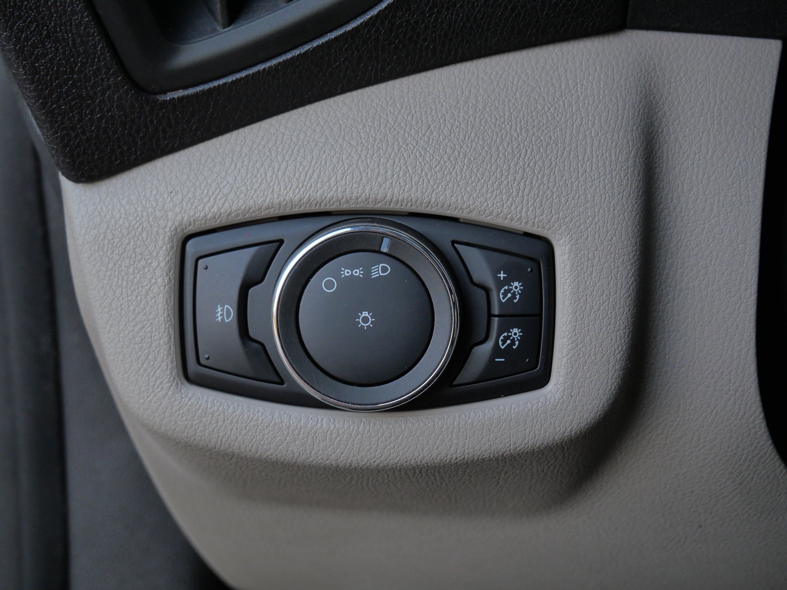 Used 2015 Ford Transit Connect XLT FWD image 27