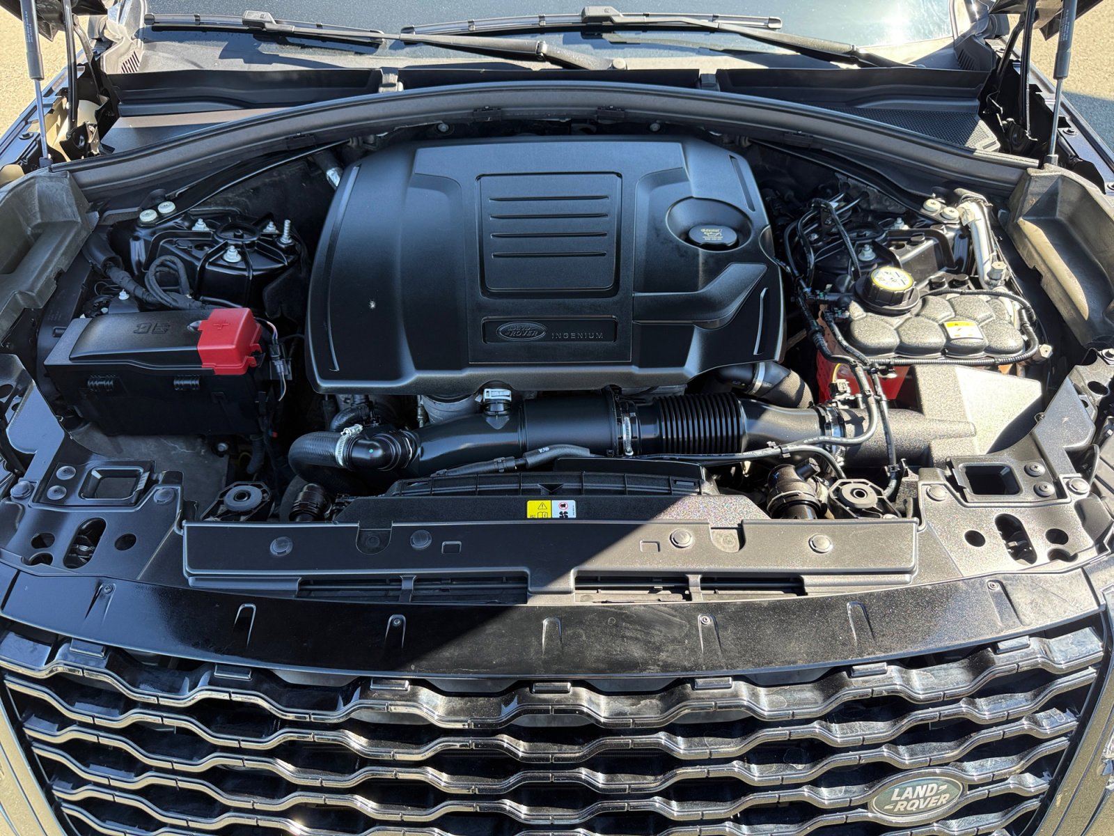 Used 2020 Land Rover Range Rover Velar R-Dynamic S image 20