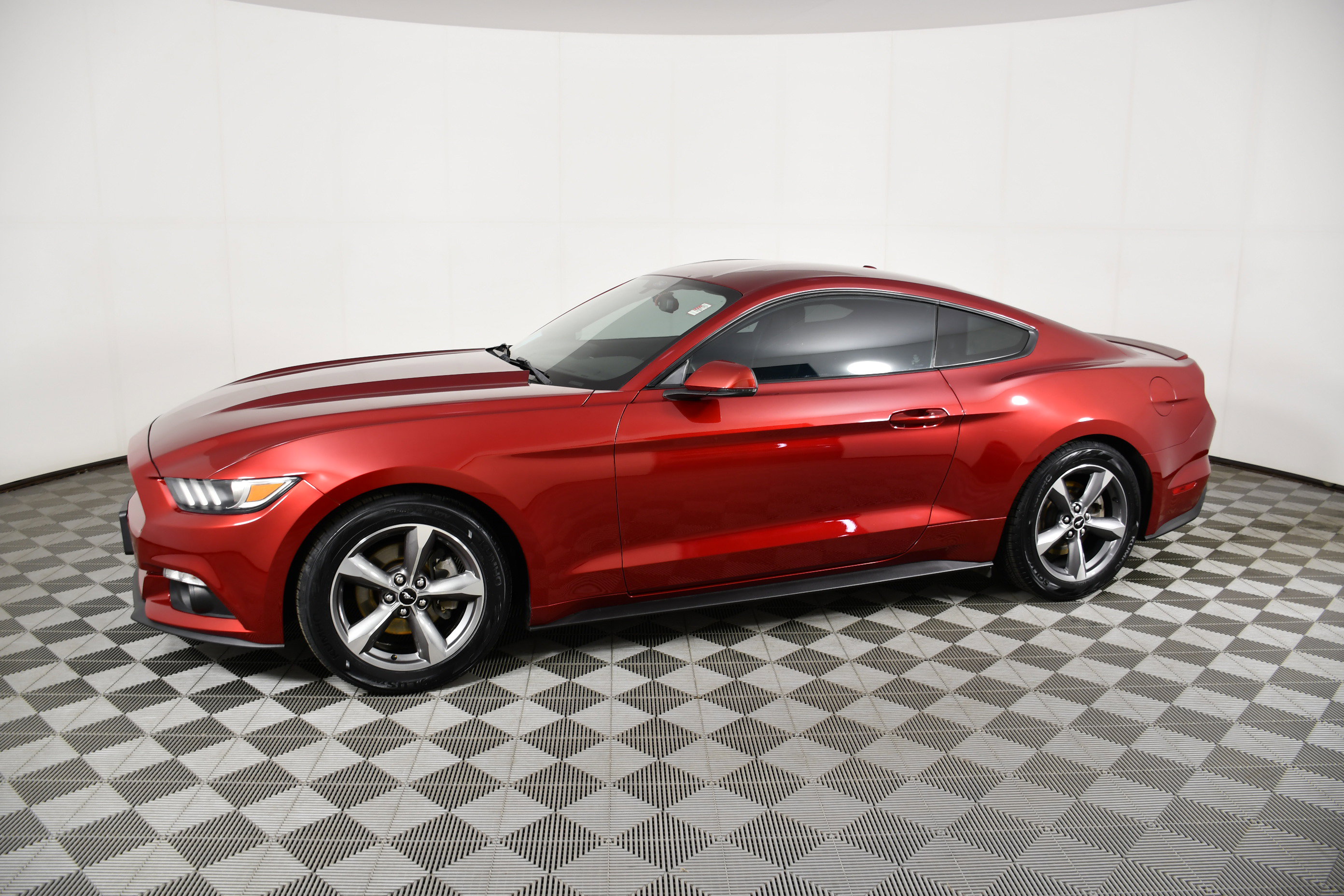 Used 2016 Ford Mustang Premium w/ Equipment Group 201A image 9