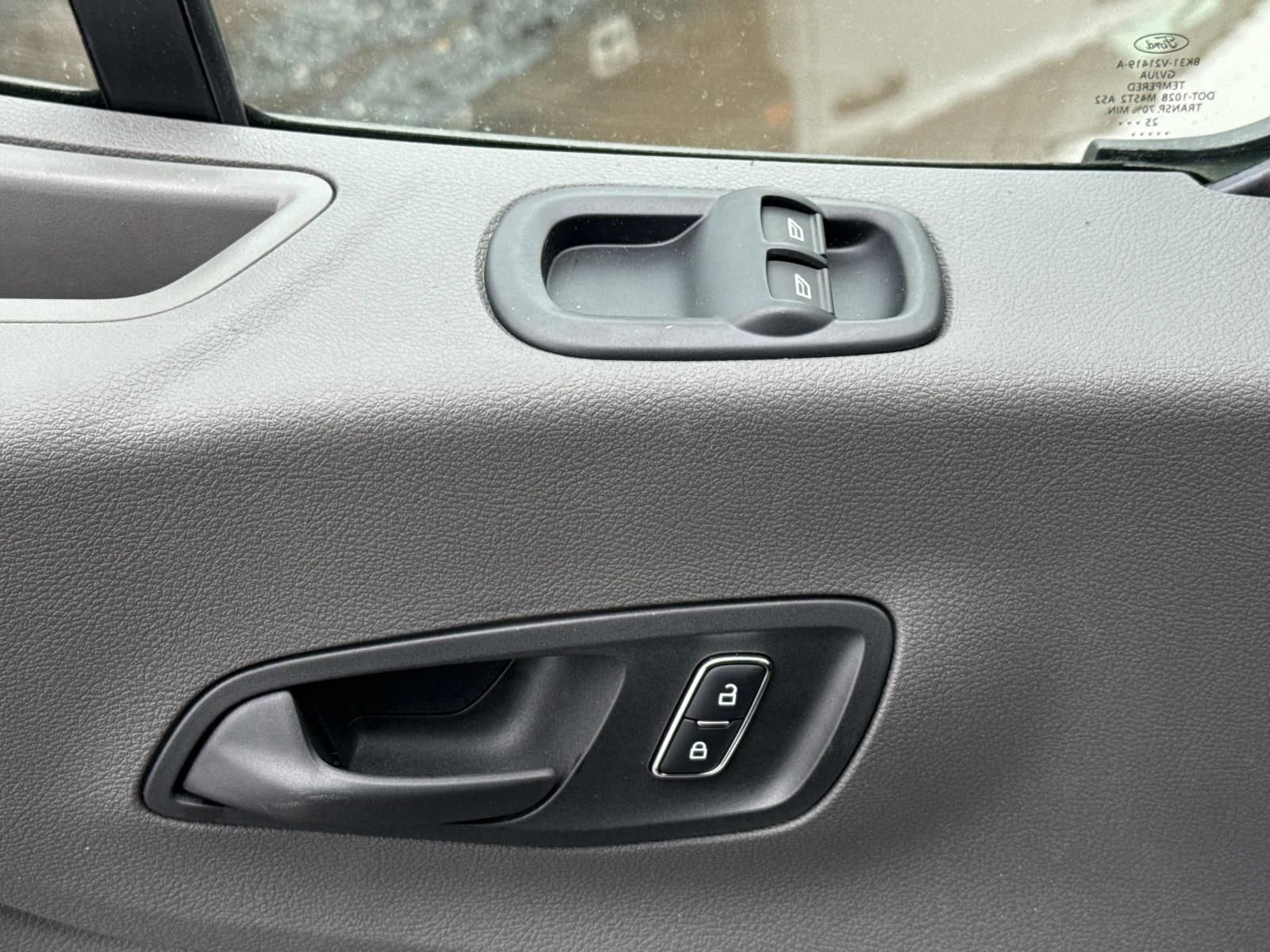 New 2026 Ford Transit 350 148 High Roof RWD image 19