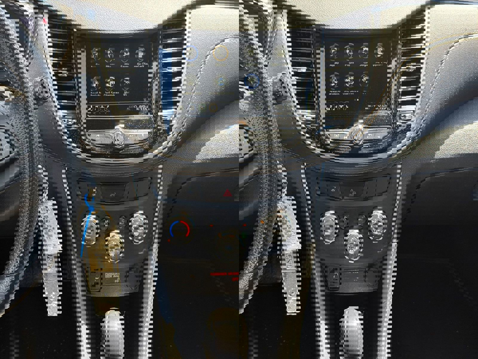 Used 2019 Chevrolet Trax LS AWD/4WD image 29