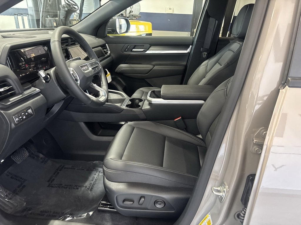 New 2026 GMC Terrain Elevation w/ Elevation Premium Package image 27