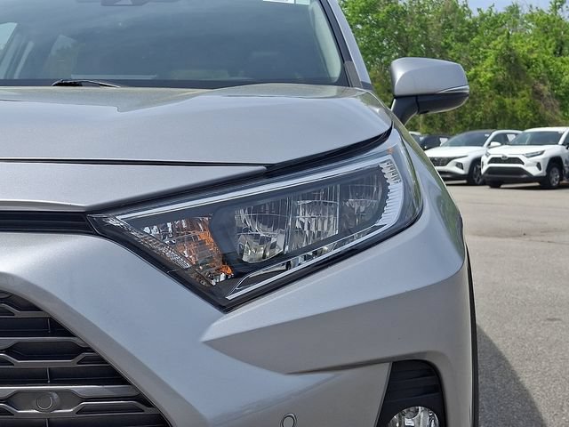 Used 2019 Toyota RAV4 Limited FWD image 8