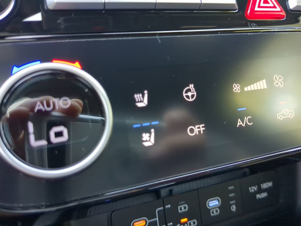 New 2025 Hyundai Santa Cruz Limited image 8