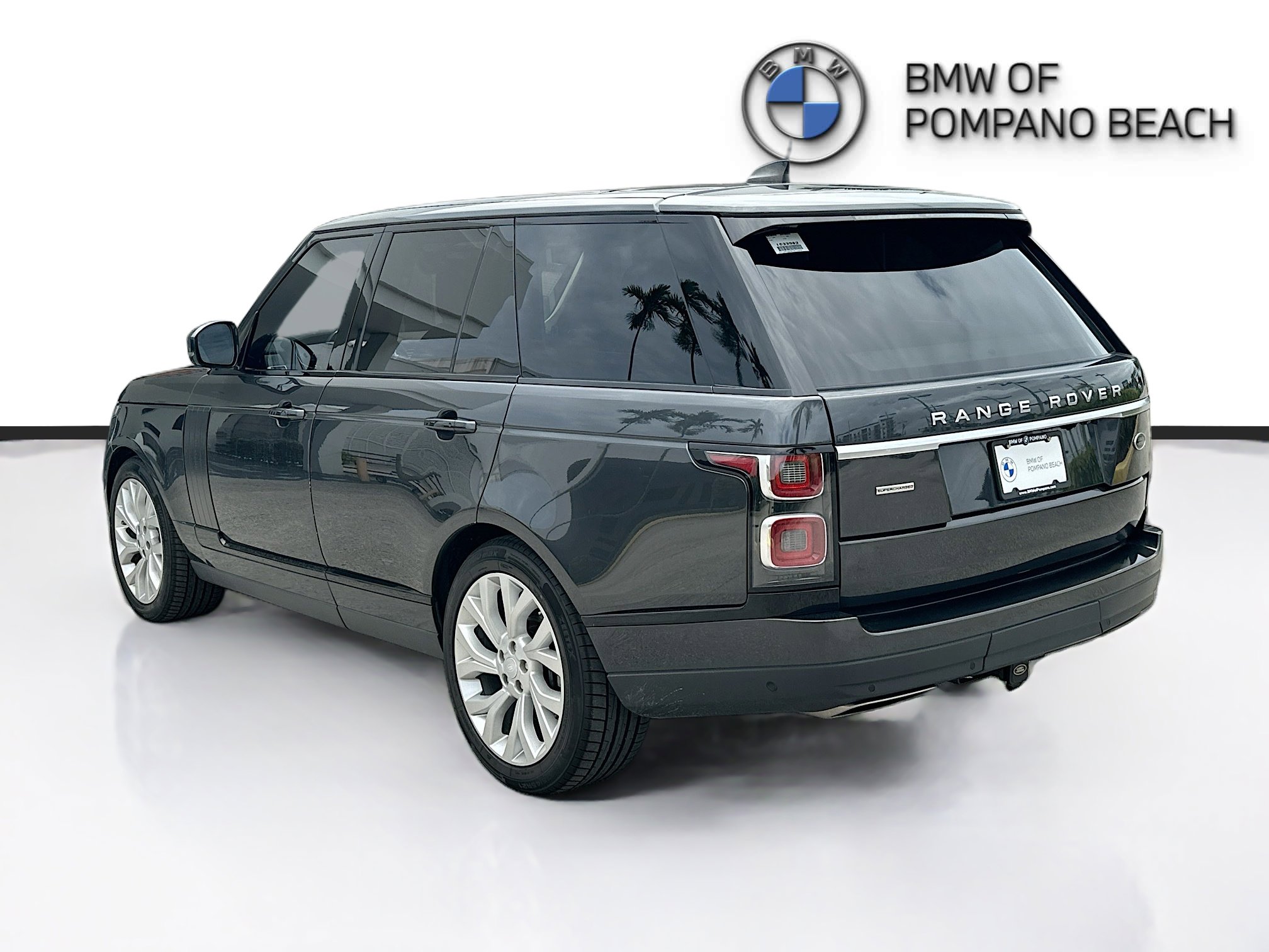 Used 2019 Land Rover Range Rover Supercharged AWD/4WD image 5