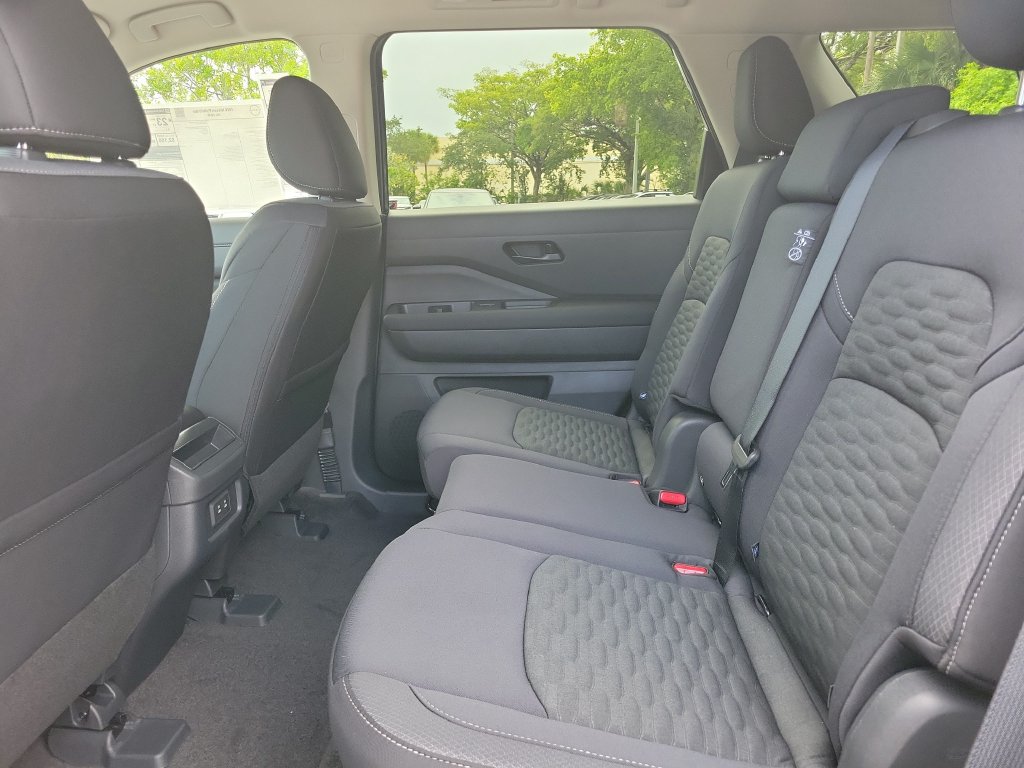 New 2026 Nissan Pathfinder SV FWD image 17