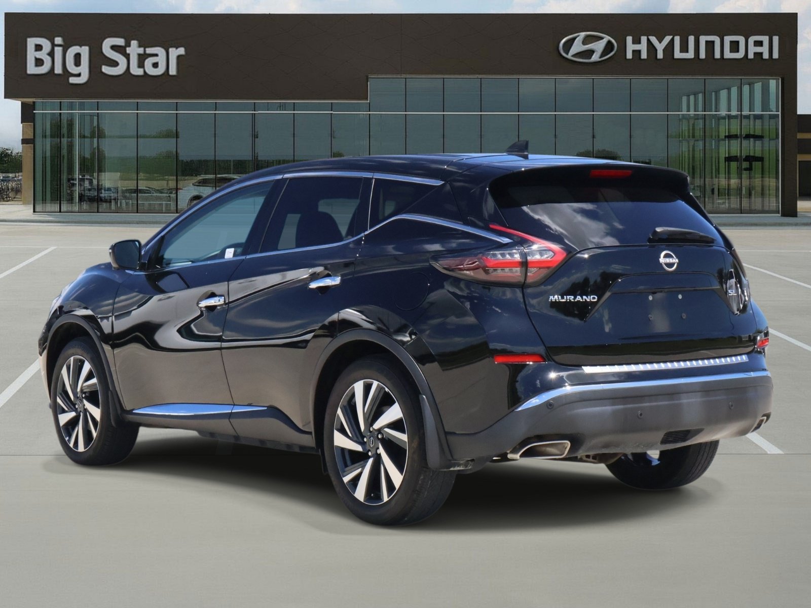 Used 2024 Nissan Murano SL FWD image 3