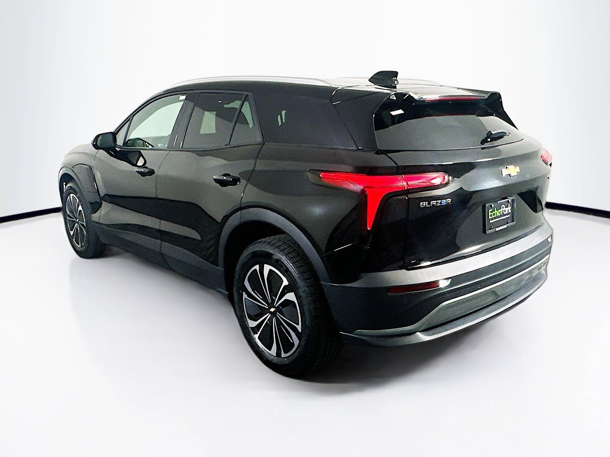 Used 2024 Chevrolet Blazer EV LT AWD/4WD image 5