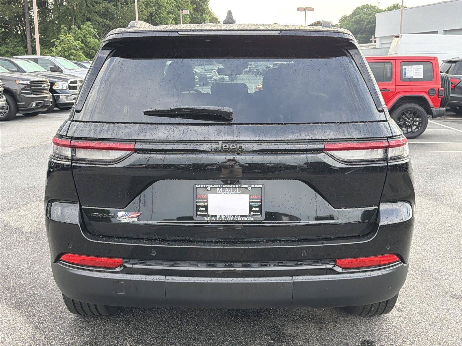 Used 2024 Jeep Grand Cherokee Altitude AWD/4WD image 6