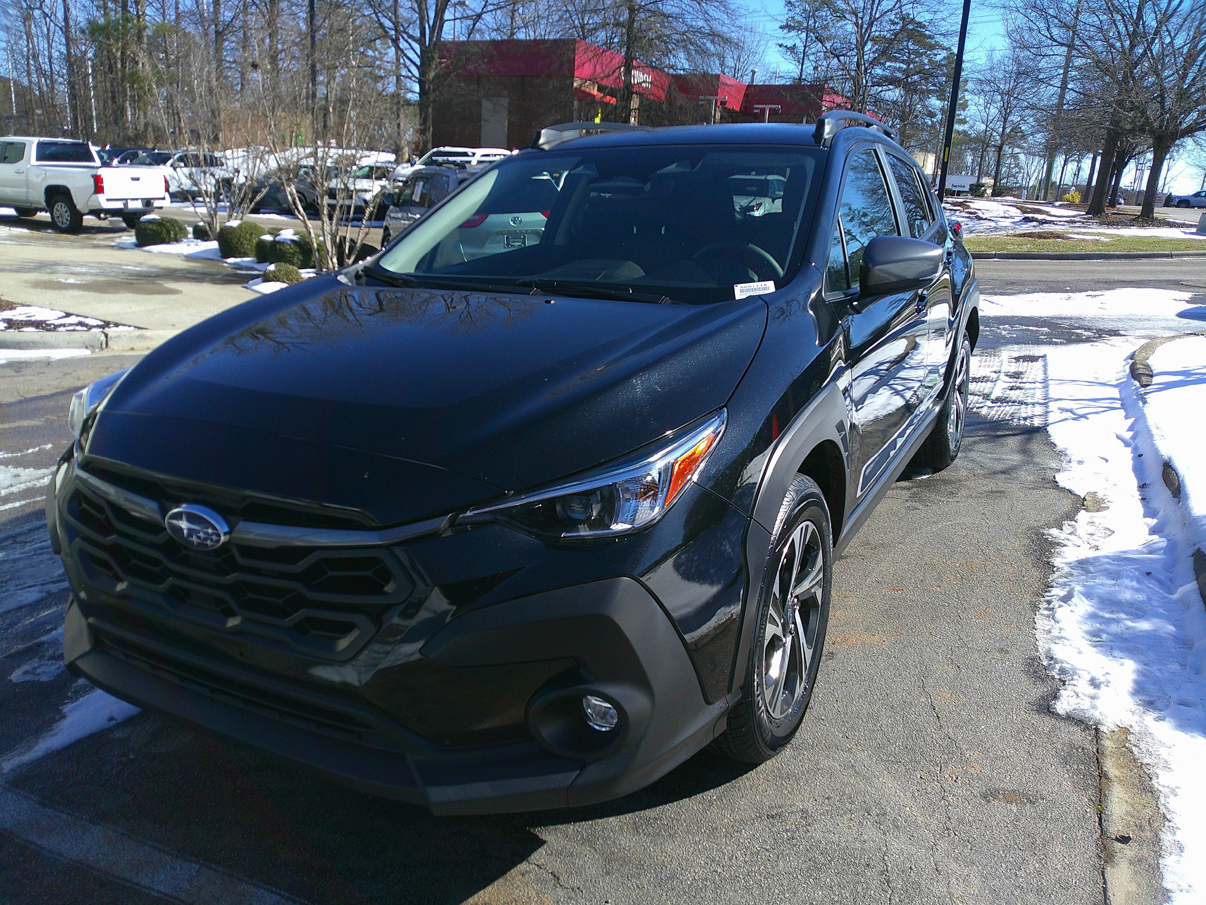 Used 2024 Subaru Crosstrek 2.0i Premium w/ Crosstrek Mirror Package image 5