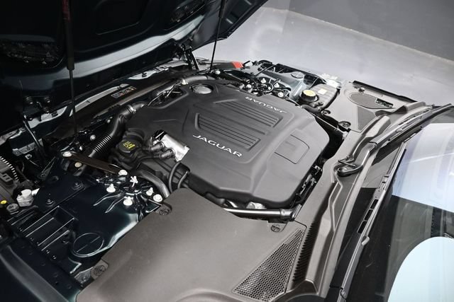 Used 2023 Jaguar F-TYPE R-Dynamic AWD/4WD image 34