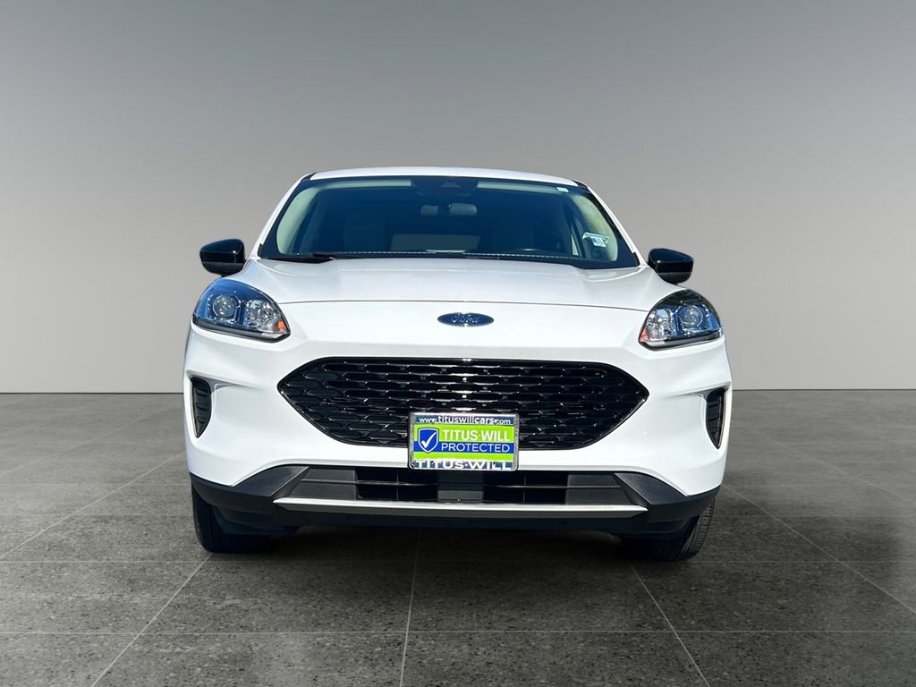 Used 2020 Ford Escape SE Sport image 3