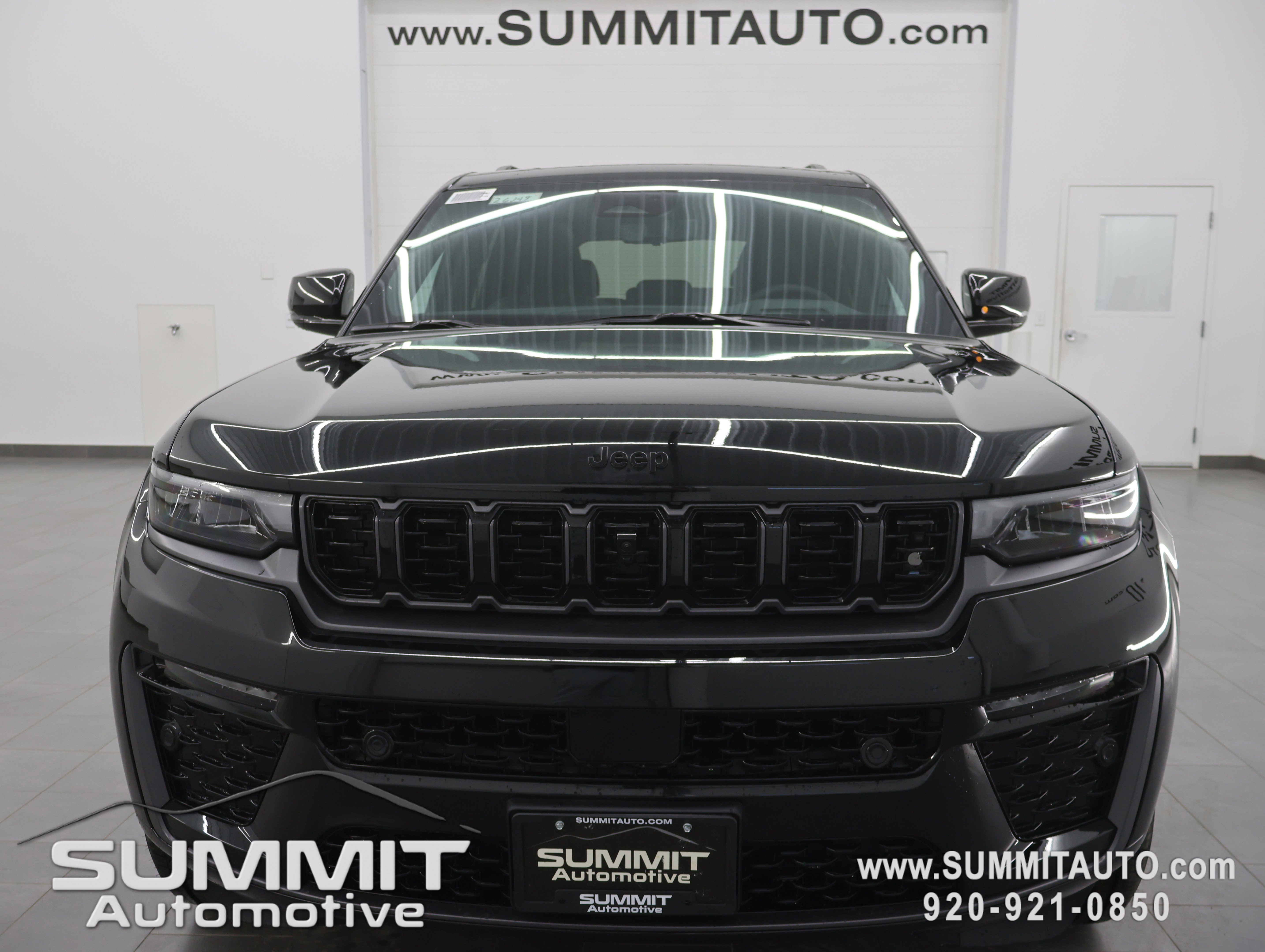 New 2026 Jeep Grand Cherokee Limited Reserve image 25