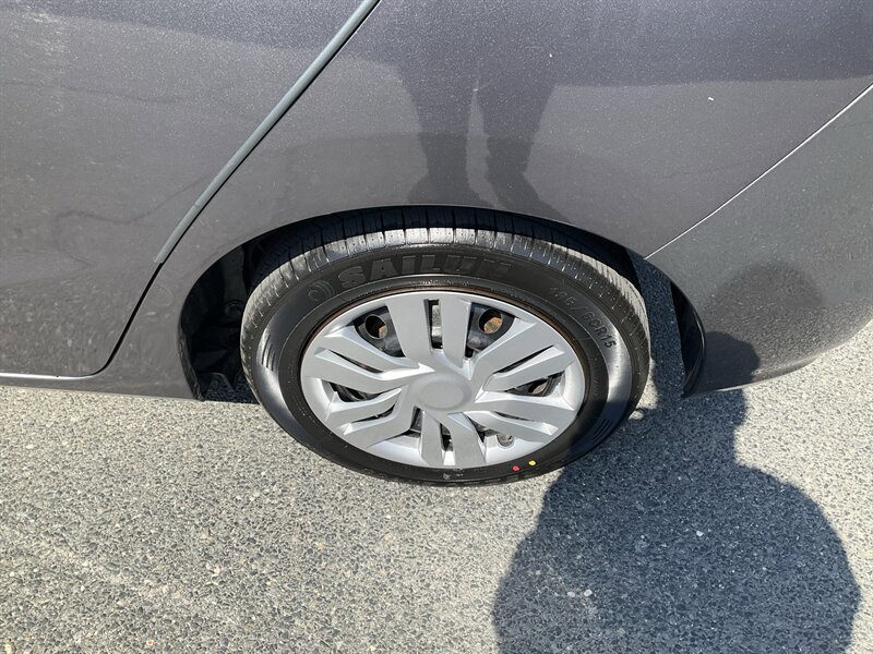 Used 2018 Honda Fit LX image 11