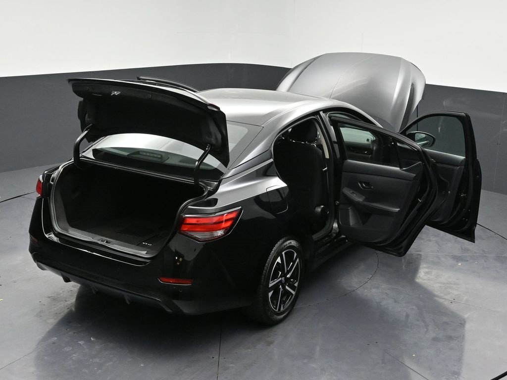 Used 2024 Nissan Sentra SV image 32