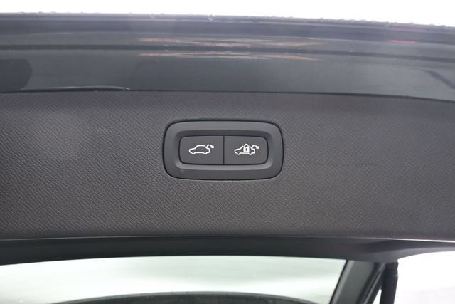 New 2027 Volvo XC90 B6 Plus AWD/4WD image 33