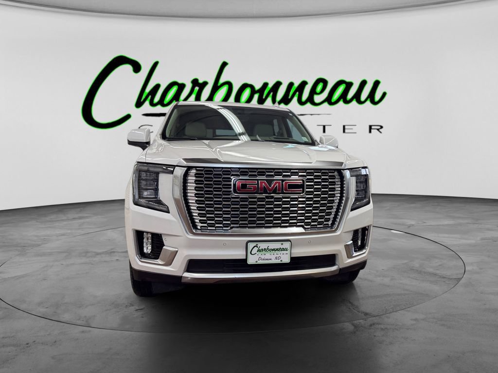 Used 2021 GMC Yukon Denali w/ Denali Premium Package AWD/4WD image 8