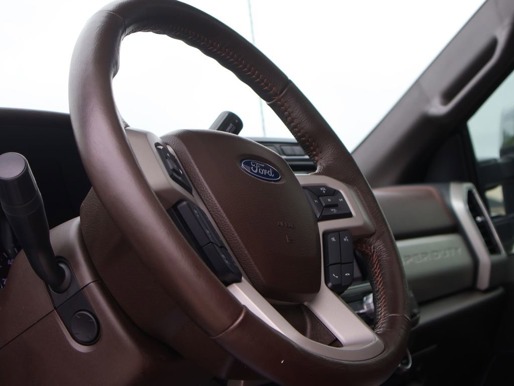 Used 2022 Ford F350 King Ranch w/ King Ranch Ultimate Package AWD/4WD image 25
