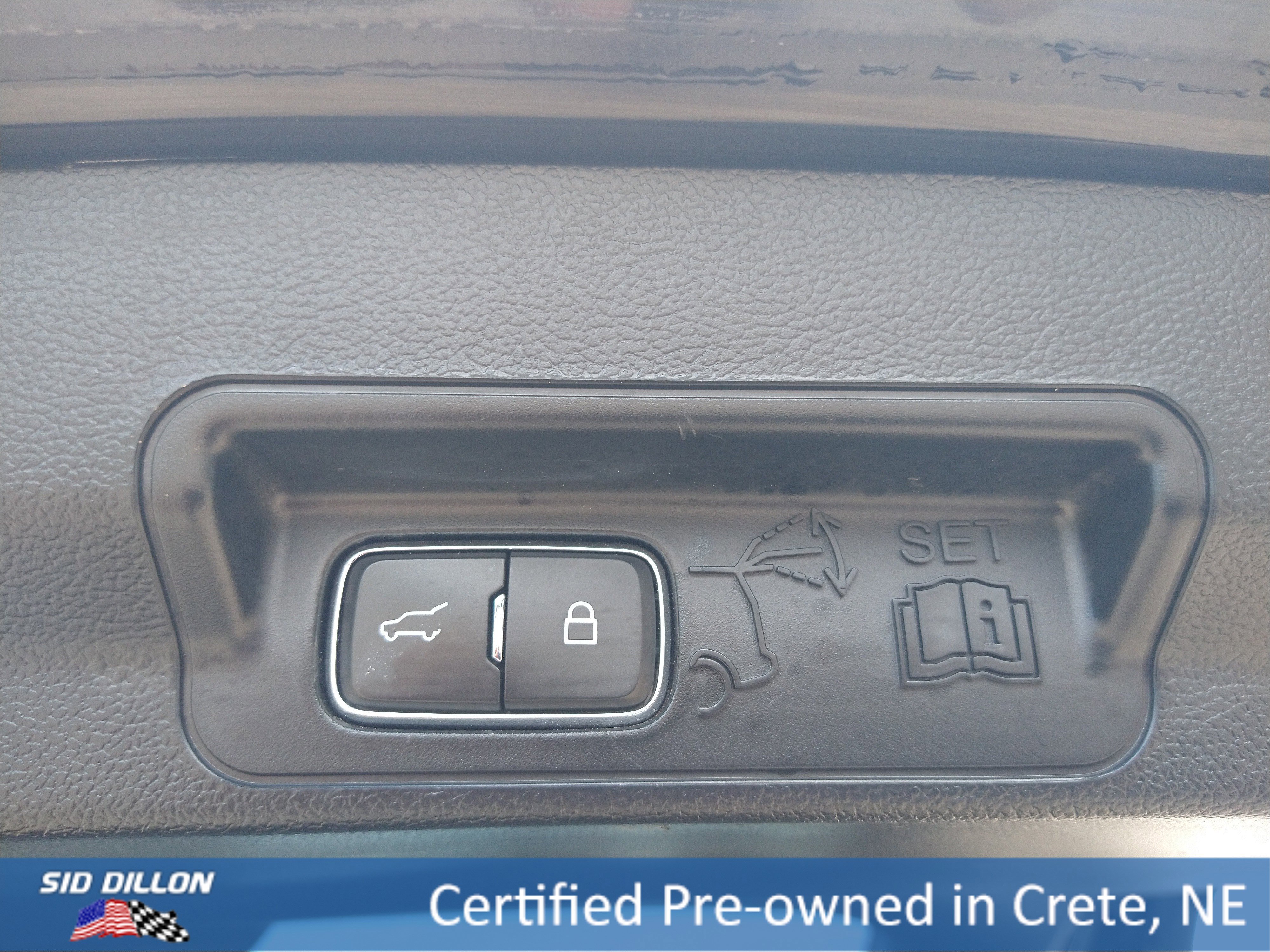 Used 2024 Ford Explorer XLT w/ Equipment Group 202A image 10