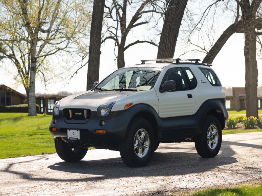 Used 1999 Isuzu VehiCROSS AWD/4WD image 1