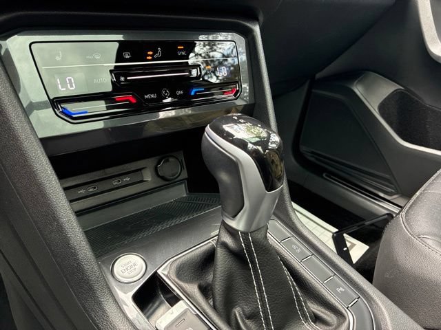 Used 2022 Volkswagen Tiguan SE R-Line FWD image 31